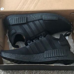 ADIDAS NMD_R1